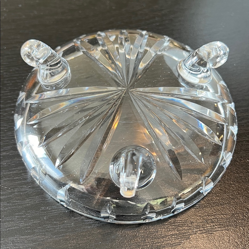 Vintage Round Cut Crystal Shallow Bowl Tri-Footed Trinket Dish / Soap Dish - Picture 8 of 10